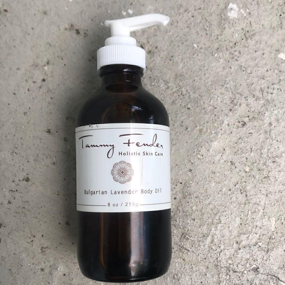 Tammy  Fender  body  oil